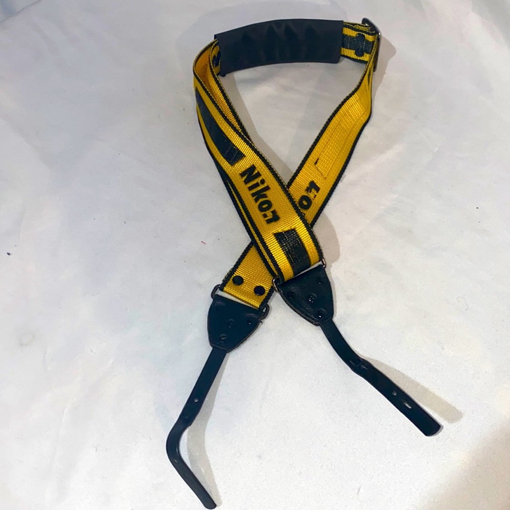 Nikon Camera 📸 Strap - Picture 2 of 9